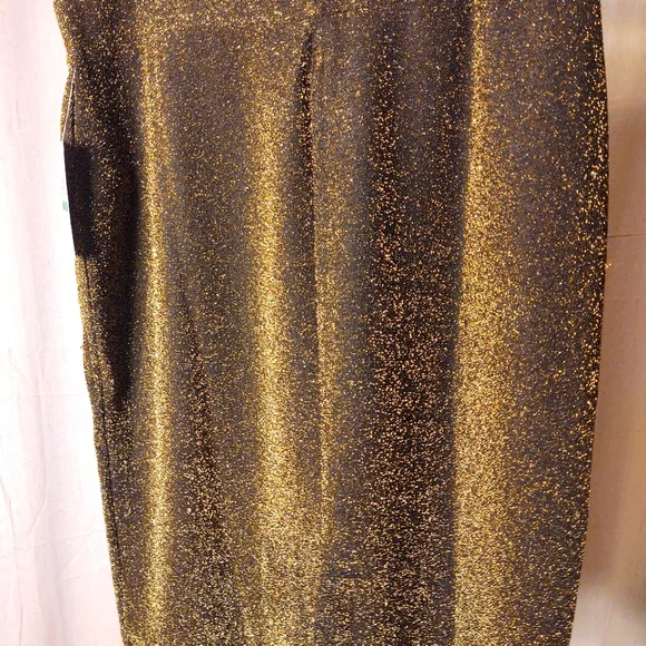 MICHAEL KORS Black skirt with gold glitter design. NWT. Size L. - Picture 4 of 6